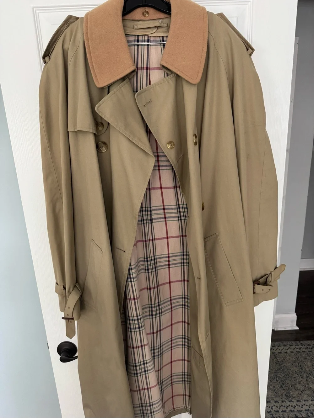 Classic Trench Coat with Check Lining - Tan Collar